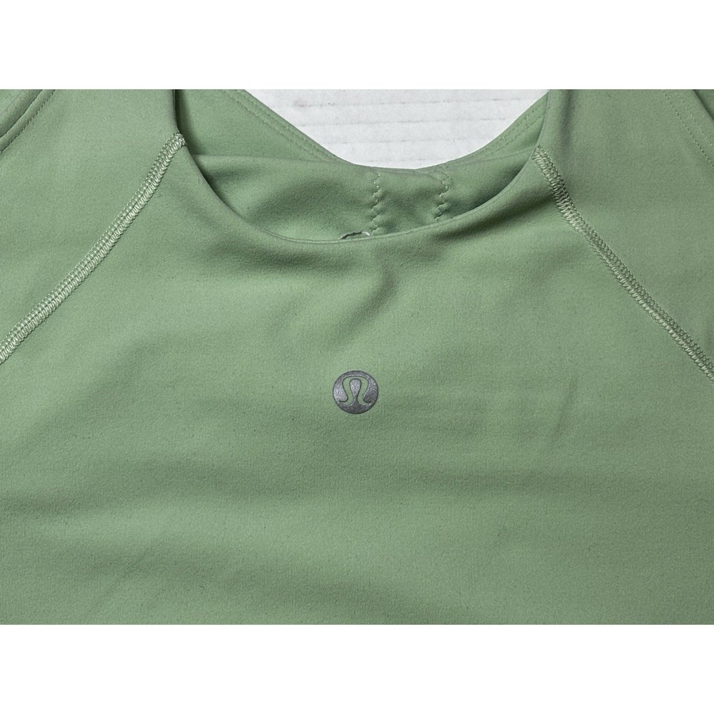 Lululemon‎ Green Longline Sports Bra Yoga Tank Crop Built-In Bra Athletic Top 6